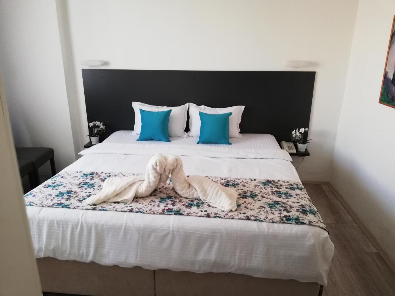 Atlas City Center Hotel 프릴레프 외부 사진